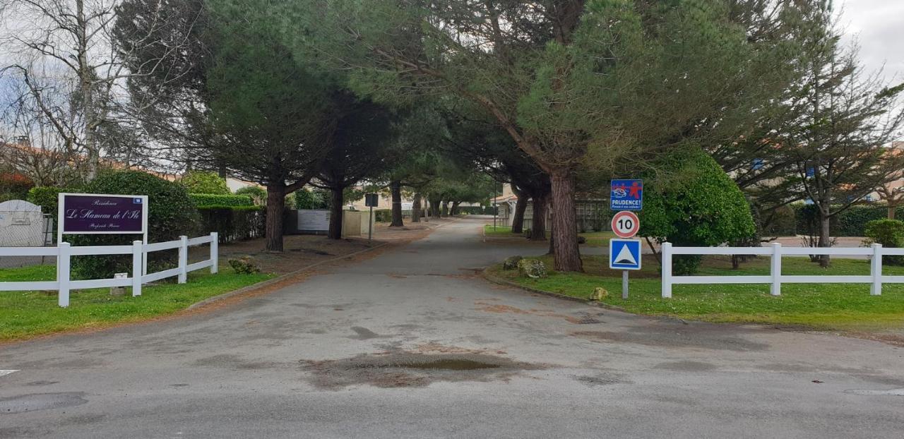 Logement 106 2-4 Personnes 500 M Plage Classe 2 Etoiles Dolus d'Oléron Exteriör bild